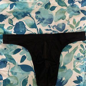 Body Wear Women's Tagless Trunk/Shorty. XL